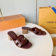 Louis Vuitton Slippers